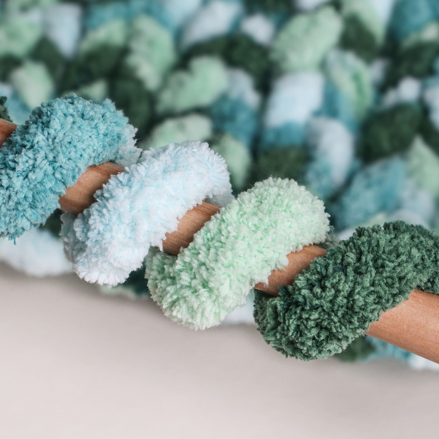 MelloBello Chunky Yarn Moss Field
